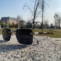 MAYBACH brendidan o‘ziga xos dizayndagi ko‘zoynak