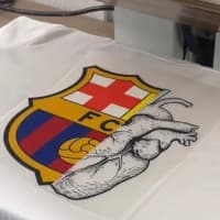 BARSALONA MUHLISLARI UCHUN MAXSUS FUTBOLKA