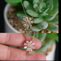 Gul shaklidagi taqinchoq