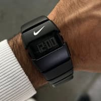NIKE Digital Watch — Sport va Stil Uyg‘unligi!