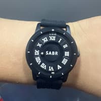 Sabr erkaklar qo'l soati!